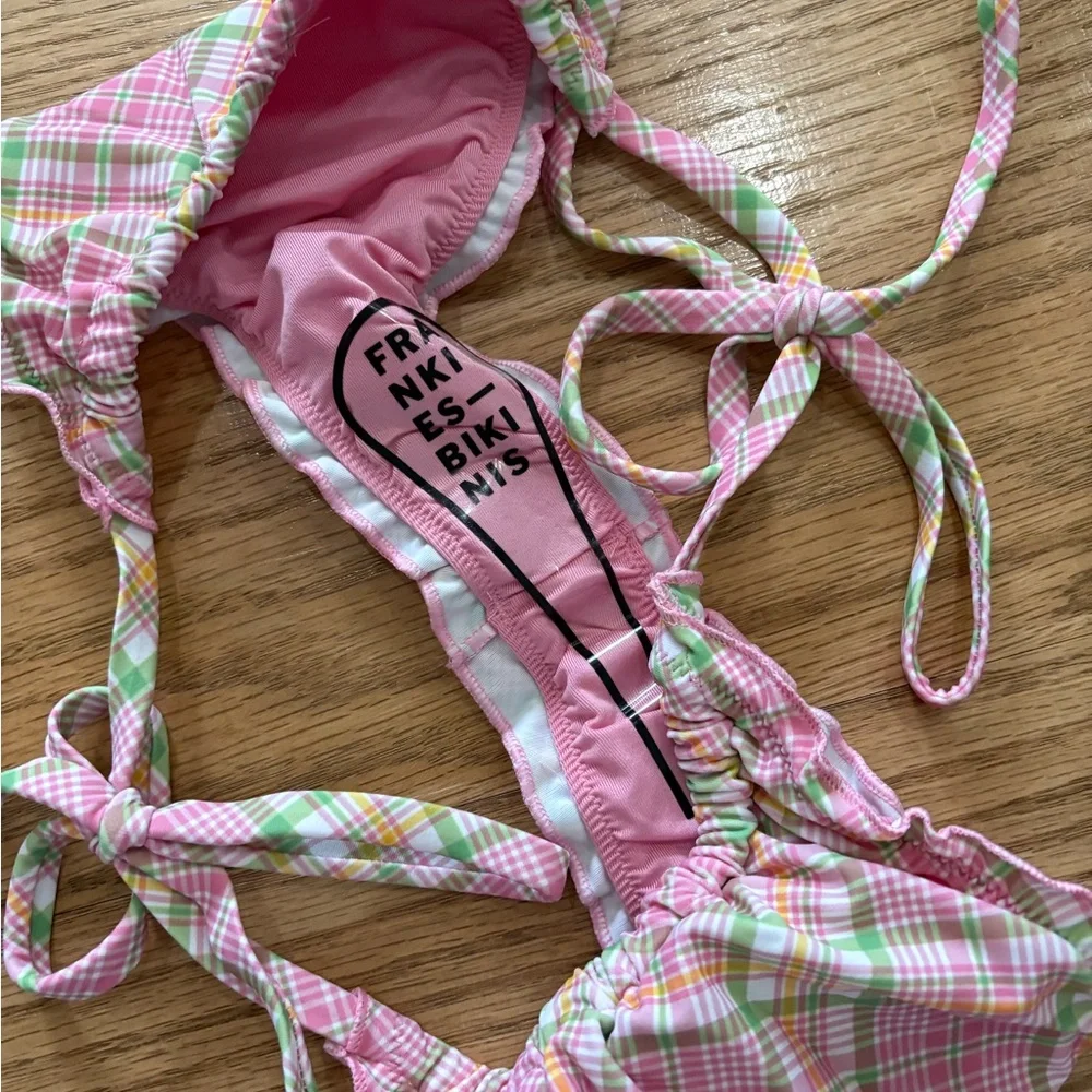 Frankie’s bikinis gingham set
